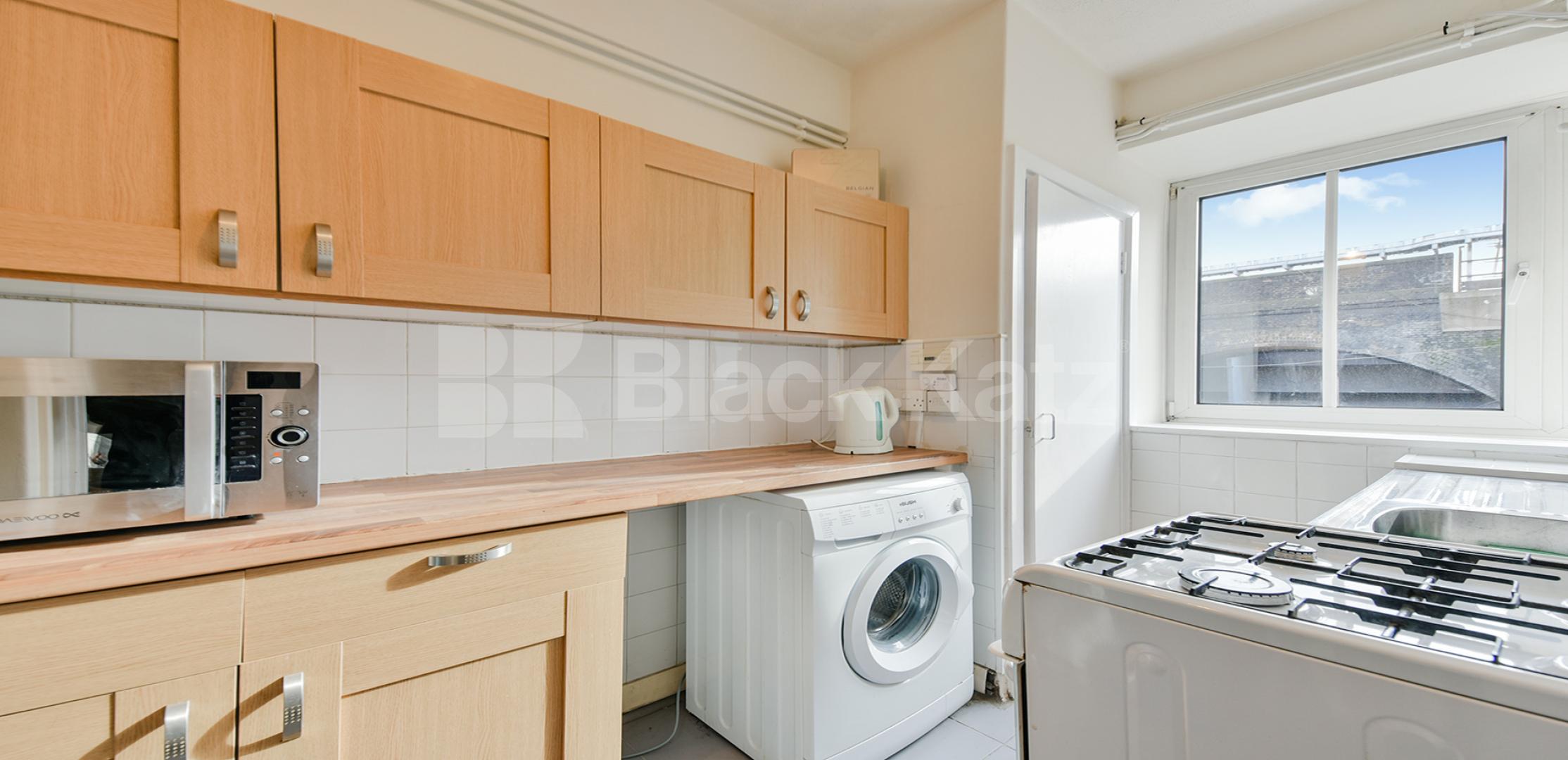 			LET, 1 Bedroom, 1 bath, 1 reception Apartment			 Tower Bridge Road , London Bridge / Bermondsey